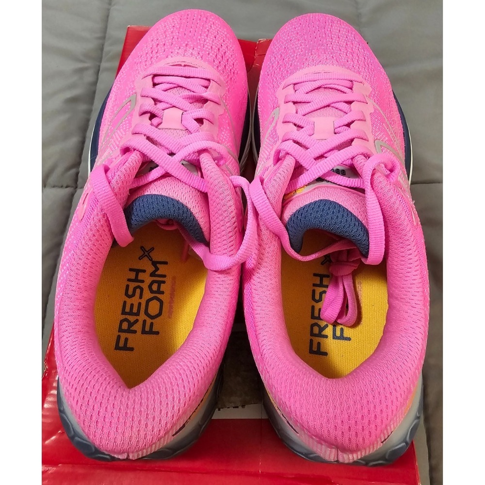 New Balance® (Women's 9 B) 880v12 Running Shoes in Vibrant Pink - $135 - Picture 8 of 10